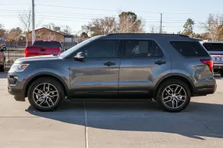 2019 Ford Explorer