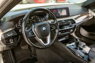 2018 BMW 530i