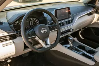 2025 Nissan Altima