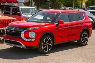 2024 Mitsubishi Outlander