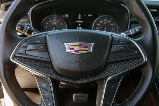 2022 CADILLAC XT5