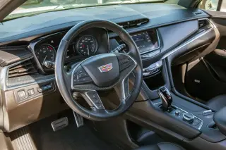 2022 CADILLAC XT5