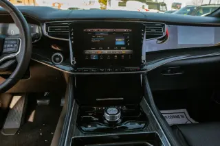 2022 Jeep Wagoneer