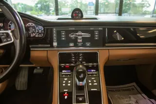 2018 Porsche Panamera