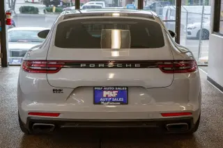 2018 Porsche Panamera