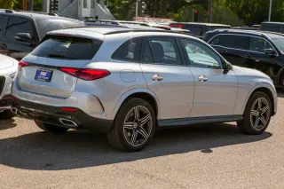 2024 Mercedes-Benz GLC 300