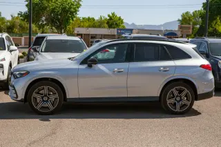 2024 Mercedes-Benz GLC 300