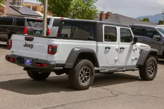 2025 Jeep Gladiator