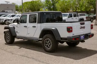 2025 Jeep Gladiator
