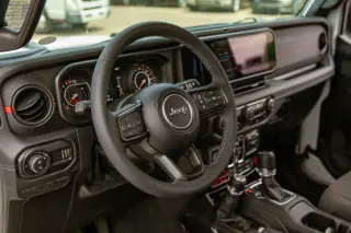 2025 Jeep Gladiator