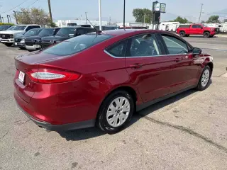 2013 Ford Fusion S