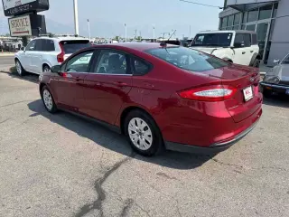 2013 Ford Fusion S