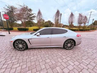 2016 Porsche Panamera