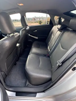 2010 Toyota Prius III