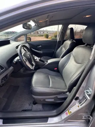 2010 Toyota Prius III