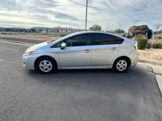 2010 Toyota Prius III