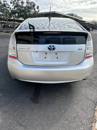2010 Toyota Prius III