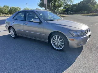 2003 Lexus IS 300