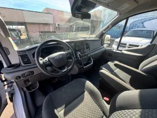 2021 Ford Transit Cargo Van