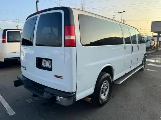 2015 GMC Savana Passenger