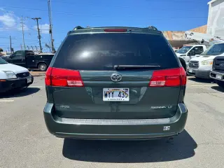 2004 Toyota Sienna