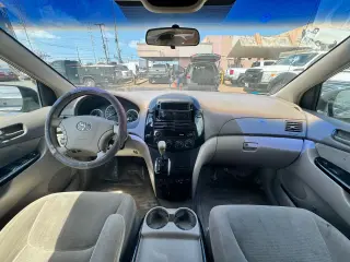 2004 Toyota Sienna