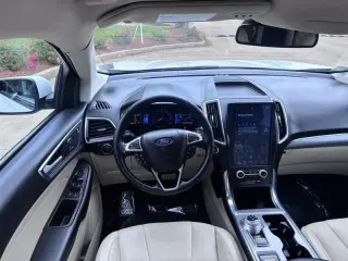 2021 Ford Edge