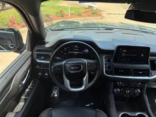 2024 GMC Yukon