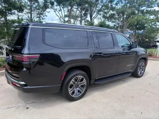 2024 Jeep Wagoneer