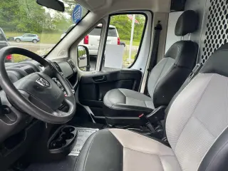 2017 RAM Promaster 1500 Low Roof Tradesman 136-in. WB
