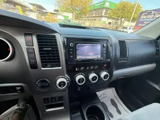 2016 Toyota Sequoia
