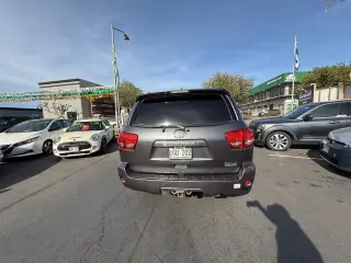2016 Toyota Sequoia