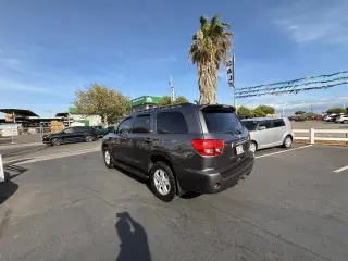2016 Toyota Sequoia