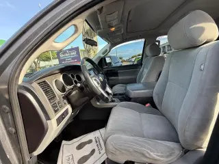 2016 Toyota Sequoia