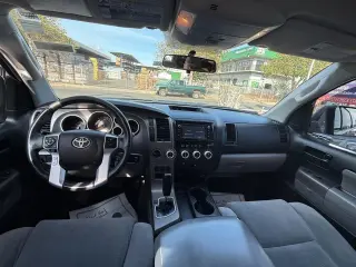 2016 Toyota Sequoia