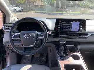 2021 Toyota Sienna