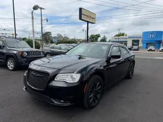 2016 Chrysler 300