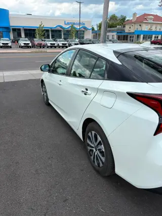 2019 Toyota Prius XLE AWD-e