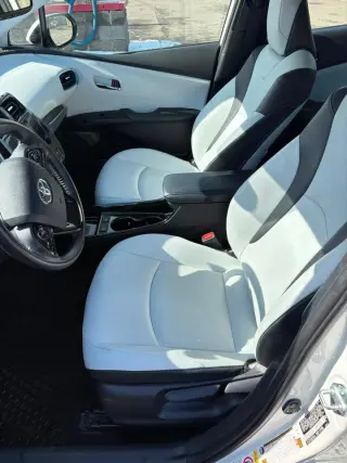 2019 Toyota Prius XLE AWD-e
