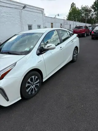 2019 Toyota Prius XLE AWD-e