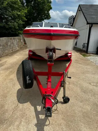 1999 Crownline 225 BR