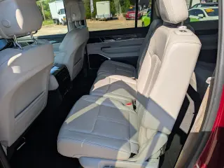 2022 Jeep Wagoneer