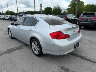 2011 Infiniti G37