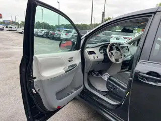 2011 Toyota Sienna