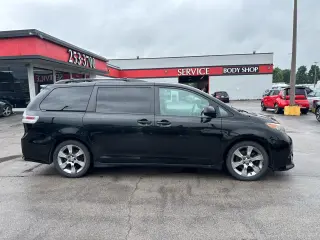 2011 Toyota Sienna