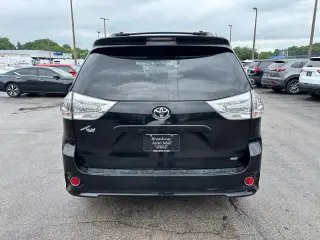 2011 Toyota Sienna