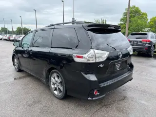 2011 Toyota Sienna