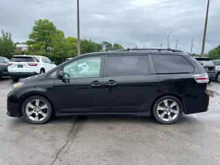 2011 Toyota Sienna