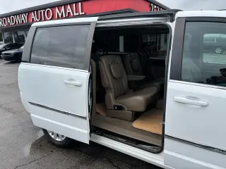 2014 Chrysler Town & Country
