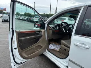 2014 Chrysler Town & Country